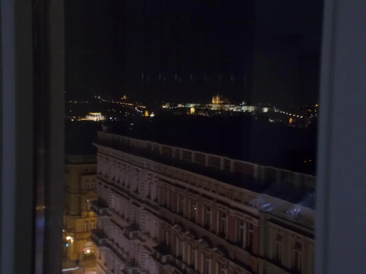 Top Wenceslas Square Apartment Прага 3*,  Чехия