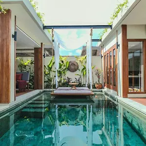 Hotel Sampatti *****